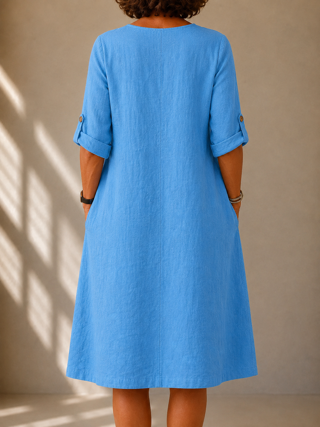 Anna & Julia® | Claire – casualowa sukienka z dekoltem w serek