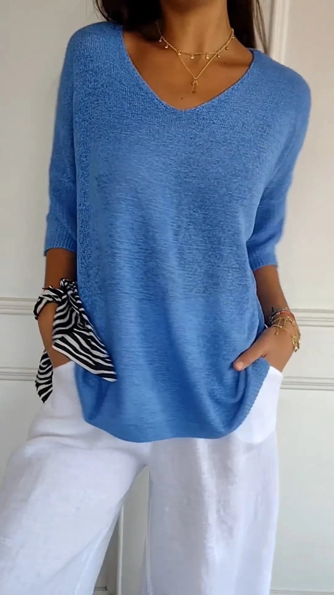 Anna & Julia® | Dzianinowy top z dekoltem V