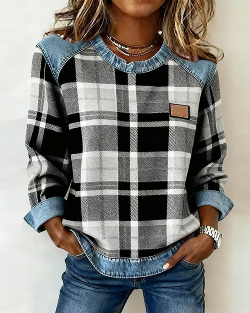 Anna & Julia® | Sweter w kratę z jeansowymi detalami