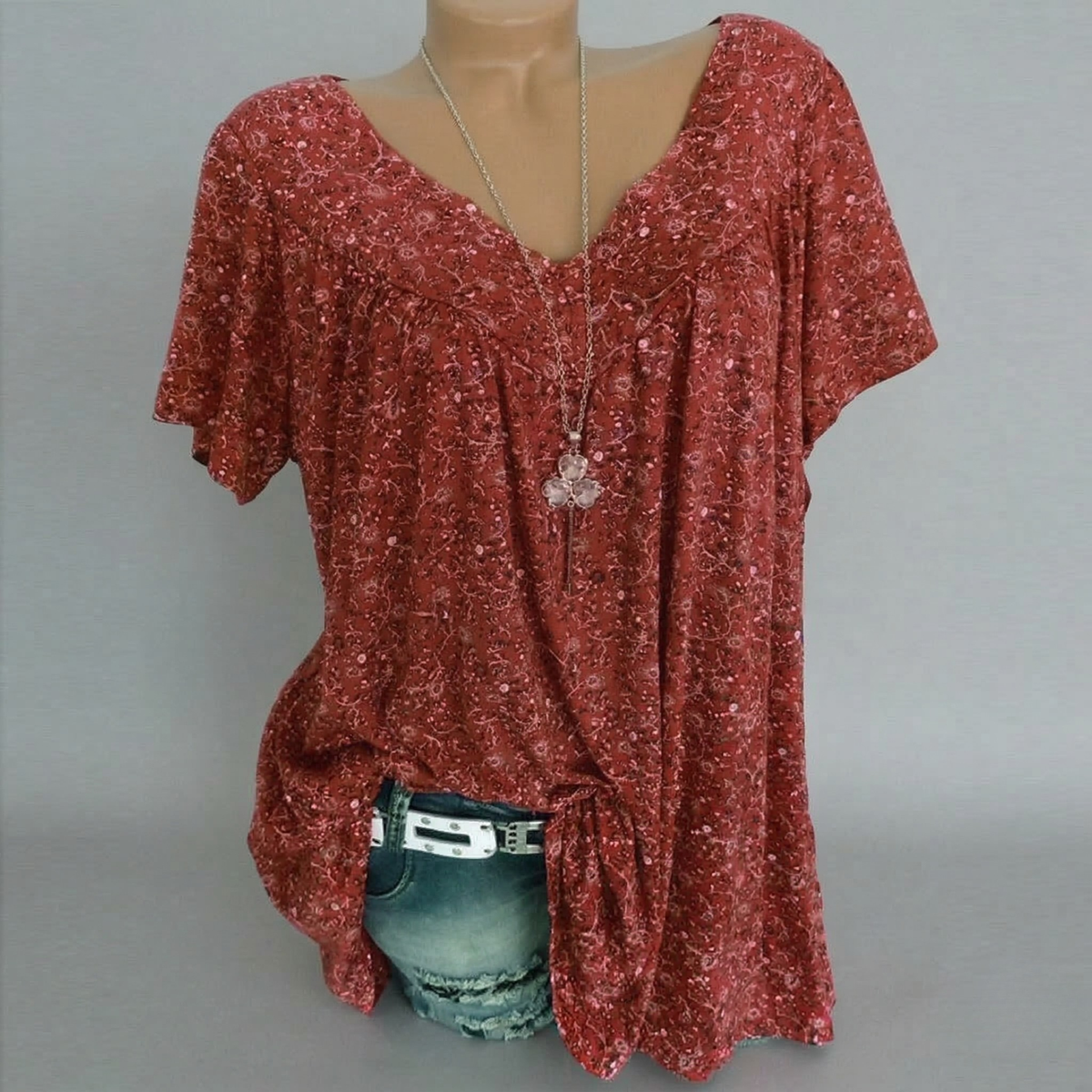 Anna & Julia® | T-shirt Flora z dekoltem V